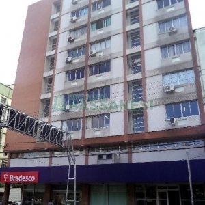 Sala com 30m², no bairro Centro em Caxias do Sul para Alugar