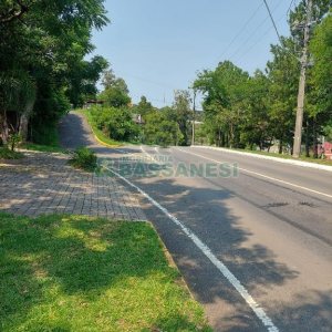 Loja com 110m², no bairro Marechal Floriano em Caxias do Sul para Alugar