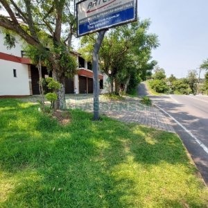 Loja com 110m², no bairro Marechal Floriano em Caxias do Sul para Alugar