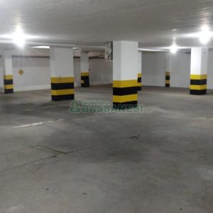 Loja com 600m², 16 vagas, no bairro Centro em Caxias do Sul para Alugar