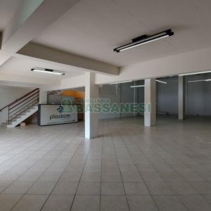 Loja com 285m², no bairro Universitário em Caxias do Sul para Alugar