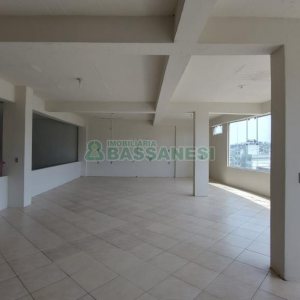 Loja com 285m², no bairro Universitário em Caxias do Sul para Alugar