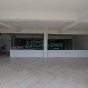 Loja com 285m², no bairro Universitário em Caxias do Sul para Alugar