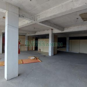 Loja com 285m², no bairro Universitário em Caxias do Sul para Alugar