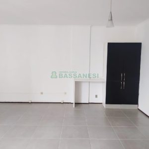 Sala com 35m², no bairro Centro em Caxias do Sul para Alugar