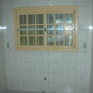 Sobrado com 110m², 3 dormitórios, 1 vaga, no bairro Vinhedos em Caxias do Sul para Alugar