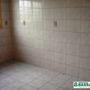 Sobrado com 110m², 3 dormitórios, 1 vaga, no bairro Vinhedos em Caxias do Sul para Alugar