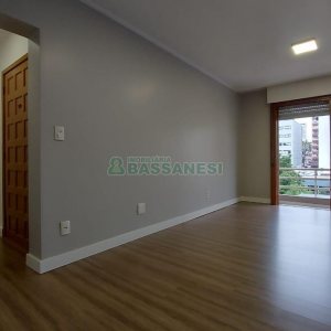 Apartamento com 140m², 3 dormitórios, 1 vaga, no bairro Centro em Caxias do Sul para Alugar