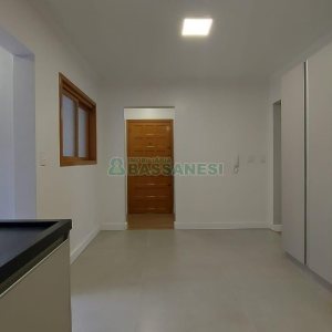 Apartamento com 140m², 3 dormitórios, 1 vaga, no bairro Centro em Caxias do Sul para Alugar