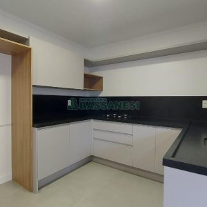 Apartamento com 140m², 3 dormitórios, 1 vaga, no bairro Centro em Caxias do Sul para Alugar