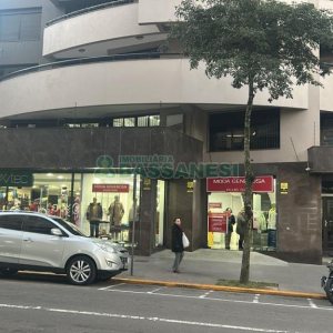 Loja com 240m², 1 vaga, no bairro Centro em Caxias do Sul para Alugar