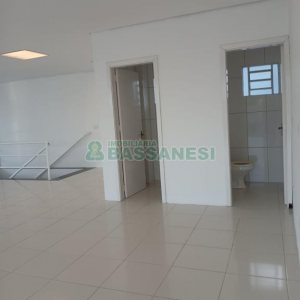 Loja com 380m², no bairro Santa Catarina em Caxias do Sul para Alugar