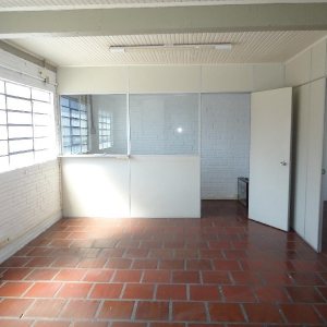 Pavilhão com 523m², no bairro São José em Caxias do Sul para Comprar