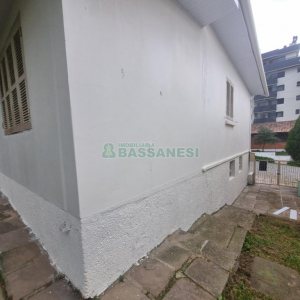 Casa Comercial com 100m², 2 dormitórios, 1 vaga, no bairro Panazzolo em Caxias do Sul para Alugar
