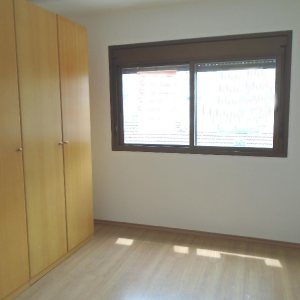 Apartamento com 40m², 1 dormitório, 1 vaga, no bairro Lourdes em Caxias do Sul para Alugar