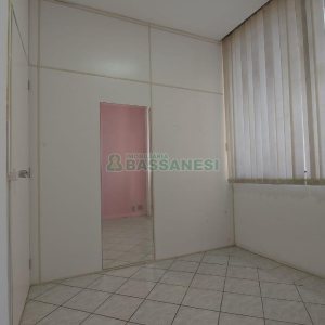 Sala com 45m², no bairro Centro em Caxias do Sul para Comprar