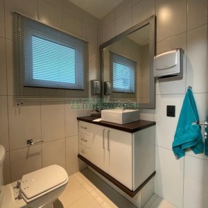 Sala Mobiliada com 172m², no bairro Centro em Caxias do Sul para Alugar