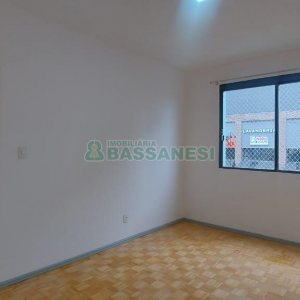 Apartamento com 80m², 2 dormitórios, no bairro Madureira em Caxias do Sul para Alugar