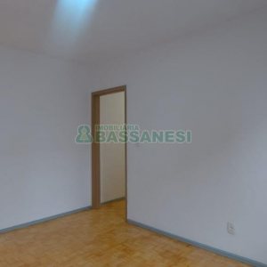 Apartamento com 80m², 2 dormitórios, no bairro Madureira em Caxias do Sul para Alugar