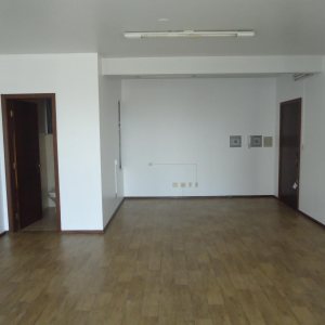 Sala com 40m², no bairro Centro em Caxias do Sul para Alugar