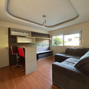 Apto Mobiliado com 82m², 2 dormitórios, 3 vagas, no bairro Petrópolis em Caxias do Sul para Alugar