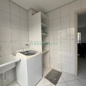 Apto Mobiliado com 82m², 2 dormitórios, 3 vagas, no bairro Petrópolis em Caxias do Sul para Alugar