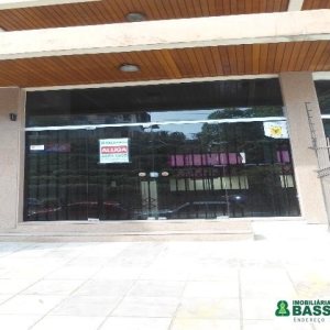 Loja com 179m², 3 vagas, no bairro Lourdes em Caxias do Sul para Alugar ou Comprar