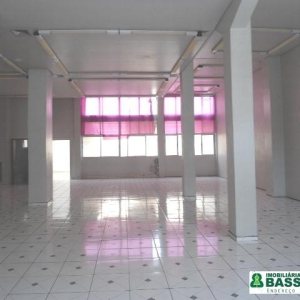 Loja com 179m², 3 vagas, no bairro Lourdes em Caxias do Sul para Alugar ou Comprar