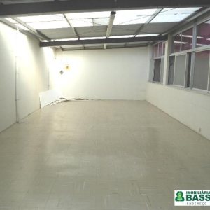 Loja com 179m², 3 vagas, no bairro Lourdes em Caxias do Sul para Alugar ou Comprar