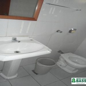 Loja com 179m², 3 vagas, no bairro Lourdes em Caxias do Sul para Alugar ou Comprar