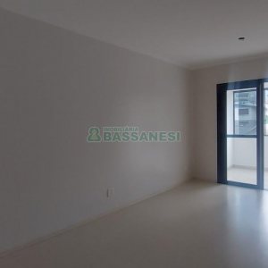 Apartamento com 94m², 3 dormitórios, 2 vagas, no bairro Pio X em Caxias do Sul para Alugar