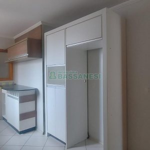 Apartamento com 94m², 3 dormitórios, 2 vagas, no bairro Pio X em Caxias do Sul para Alugar