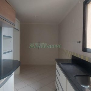 Apartamento com 94m², 3 dormitórios, 2 vagas, no bairro Pio X em Caxias do Sul para Alugar