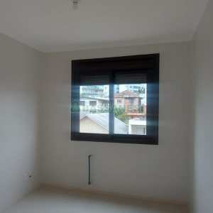 Apartamento com 94m², 3 dormitórios, 2 vagas, no bairro Pio X em Caxias do Sul para Alugar