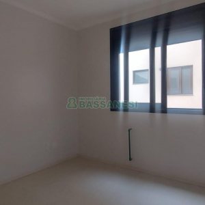 Apartamento com 94m², 3 dormitórios, 2 vagas, no bairro Pio X em Caxias do Sul para Alugar