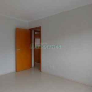 Apartamento com 94m², 3 dormitórios, 2 vagas, no bairro Pio X em Caxias do Sul para Alugar