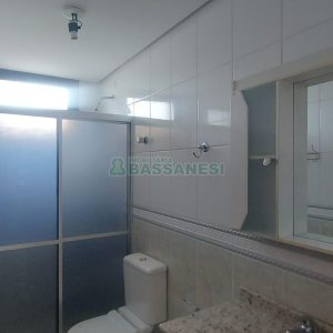 Apartamento com 94m², 3 dormitórios, 2 vagas, no bairro Pio X em Caxias do Sul para Alugar
