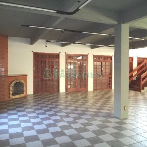 Loja com 380m², no bairro Santa Catarina em Caxias do Sul para Alugar