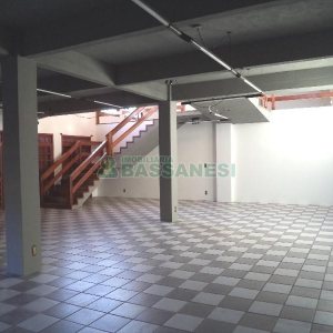 Loja com 380m², no bairro Santa Catarina em Caxias do Sul para Alugar