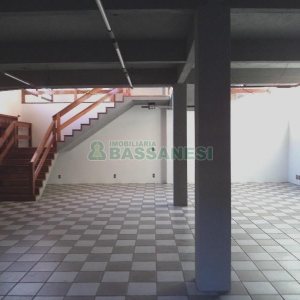 Loja com 380m², no bairro Santa Catarina em Caxias do Sul para Alugar