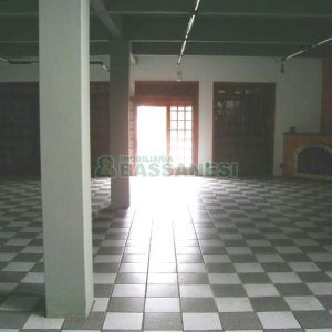 Loja com 380m², no bairro Santa Catarina em Caxias do Sul para Alugar