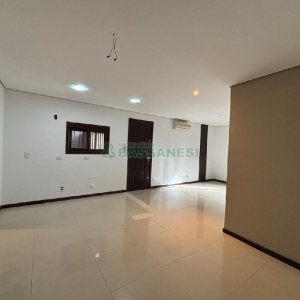 Loja com 78m², no bairro Centro em Caxias do Sul para Alugar