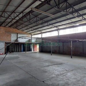 Pavilhão com 550m², no bairro Fatima em Caxias do Sul para Alugar