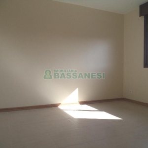 Apartamento com 49m², 2 dormitórios, 1 vaga, no bairro São José em Caxias do Sul para Comprar