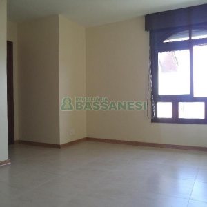 Apartamento com 49m², 2 dormitórios, 1 vaga, no bairro São José em Caxias do Sul para Comprar