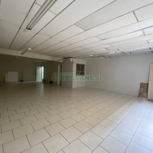 Sala com 90m², no bairro Centro em Caxias do Sul para Alugar