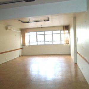 Sala com 83m², no bairro Centro em Caxias do Sul para Alugar