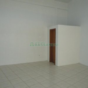 Loja com 30m², no bairro Centro em Caxias do Sul para Alugar