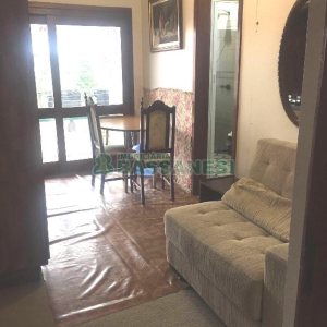 Casa Mobiliada com 600m², 11 dormitórios, 6 vagas, no bairro Salgado Filho em Caxias do Sul para Alugar