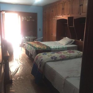 Casa Mobiliada com 600m², 11 dormitórios, 6 vagas, no bairro Salgado Filho em Caxias do Sul para Alugar